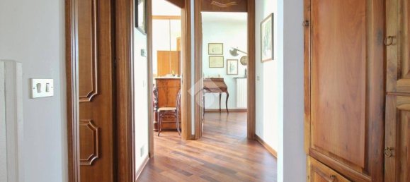 3 غرف نوم شقة في Pavia, Italy رقم 78756 18