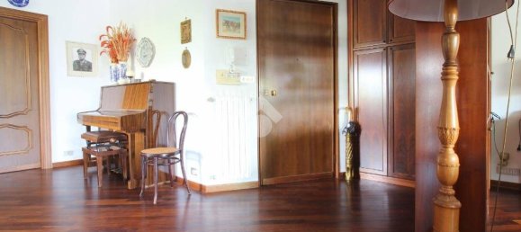 3 غرف نوم شقة في Pavia, Italy رقم 78756 4