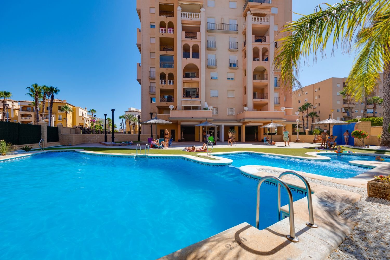 3 Schlafzimmer Wohnung in Torrevieja, Spain, Nr. 214521