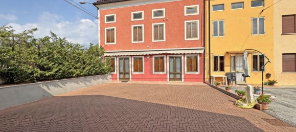 10 bedrooms House in Brogliano, Italy No. 342027 5