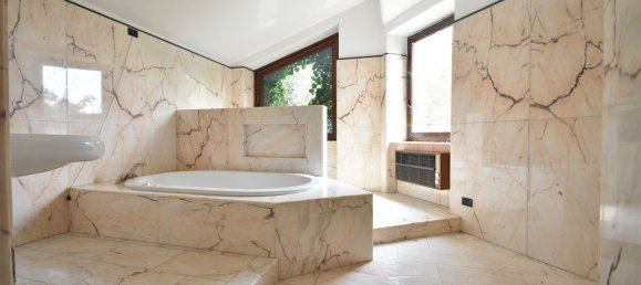 12 rooms Villa in Bellinzago Novarese, Italy No. 284018 17