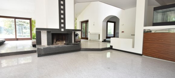 12 rooms Villa in Bellinzago Novarese, Italy No. 284018 3