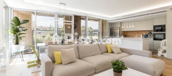 3 bedrooms Apartment in Sant Marti, Spain No. 174972 2