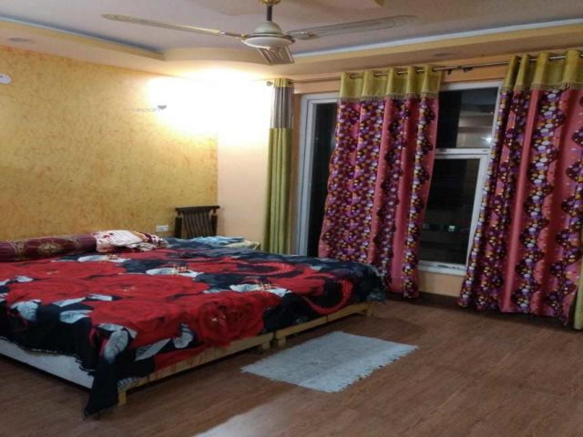 3 bedrooms House in Ghaziabad, India No. 56136