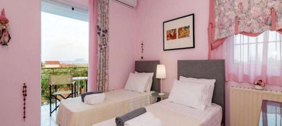 4 bedrooms Property in Zakynthos, Greece No. 8590 9