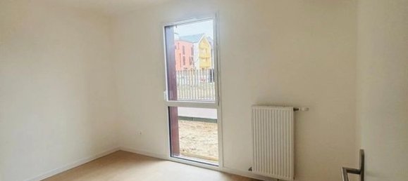 3 bedrooms Apartment in Senlis, France No. 55322 10