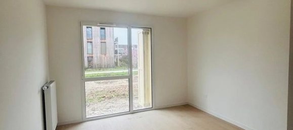 3 bedrooms Apartment in Senlis, France No. 55322 9