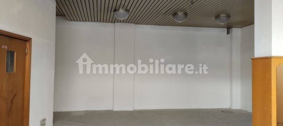 4 rooms Commercial property in Signa, Italy No. 151340 10