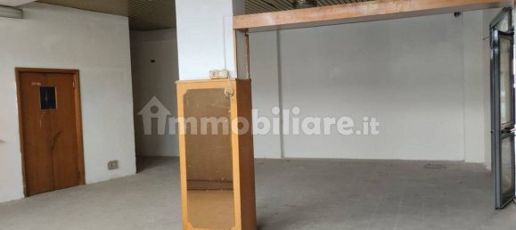 4 rooms Commercial property in Signa, Italy No. 151340 9