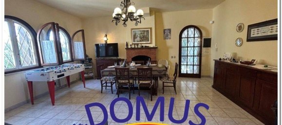 Villa de 5 dormitorios en Terracina, Italy No. 377309 6