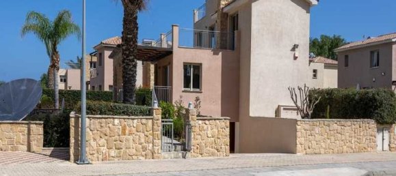 3 bedrooms Commercial property in Polis, Cyprus No. 6951 3