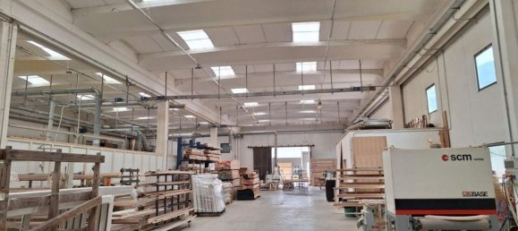 1900m² Warehouse in Serino, Italy No. 369961 4