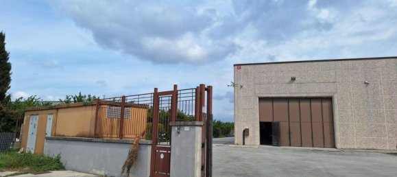 1900m² Warehouse in Serino, Italy No. 369961 9