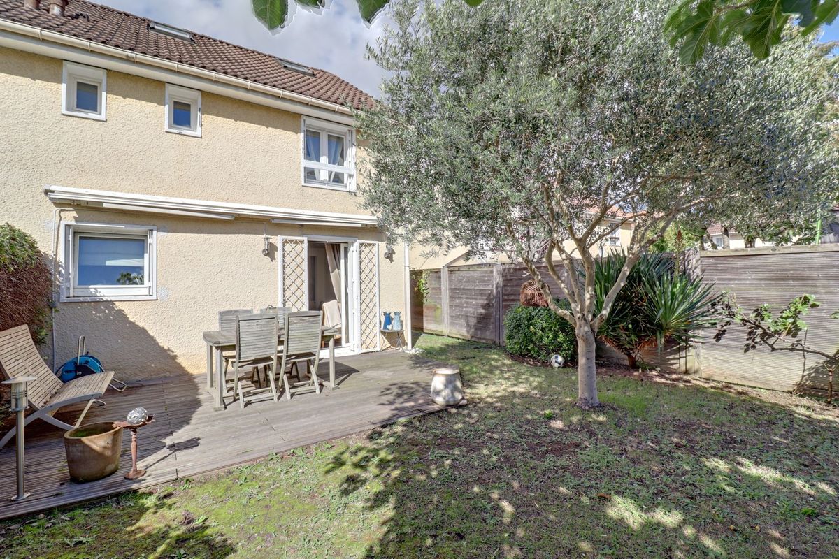 Дом с 3 спальнями в Вернуйе, Франция № 177712