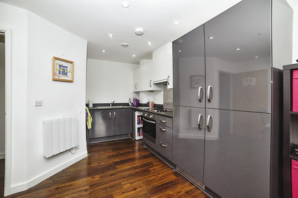 1 bedroom Apartment in Harrow, United Kingdom No. 6399