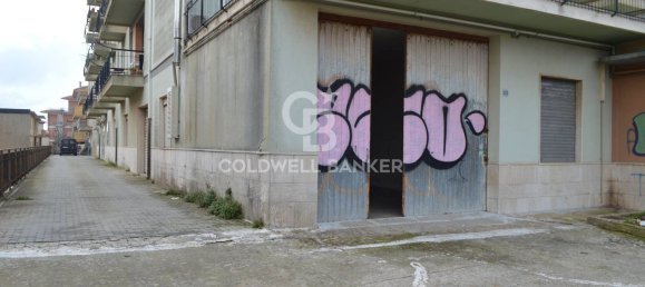 270m² Commercial property in Ragusa, Italy No. 82553 9