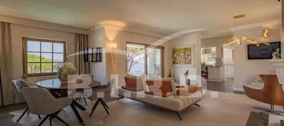 Villa de 3 dormitorios en Sainte-Maxime, France No. 363717 8