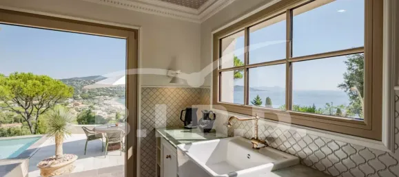 Villa de 3 dormitorios en Sainte-Maxime, France No. 363717 7