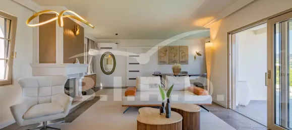 Villa de 3 dormitorios en Sainte-Maxime, France No. 363717 4