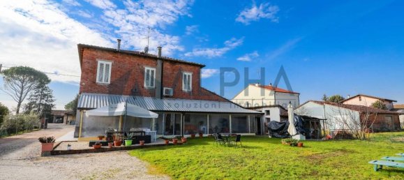 Villa de 6 divisões em Ravenna, Italy N.º 147353 2