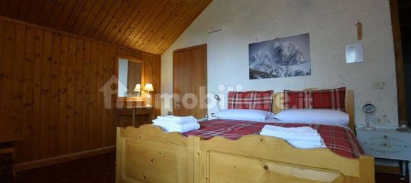 Villa de 4 dormitorios en Pietracamela, Italy No. 301411 10