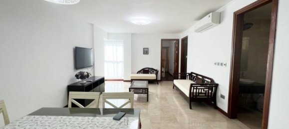 Apartamento de 3 dormitorios en Tay Ho, Vietnam No. 488 3