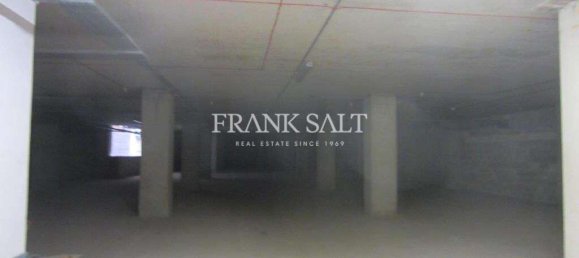 Oficina en Balzan, Malta 895 m² No. 11866 8