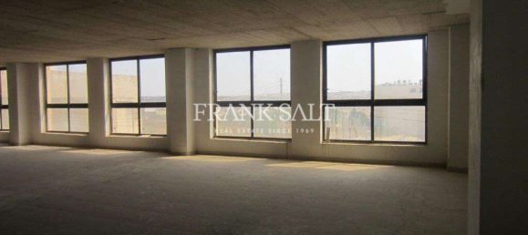 Oficina en Balzan, Malta 895 m² No. 11866 2