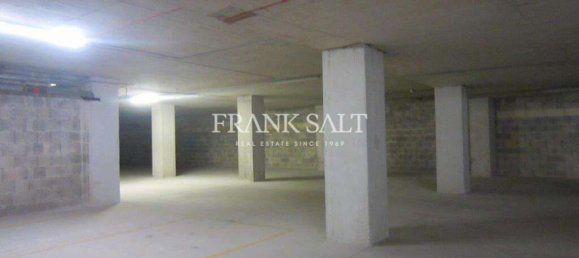 Oficina en Balzan, Malta 895 m² No. 11866 7