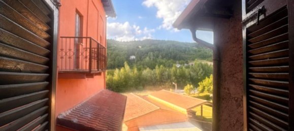 7 rooms House in San Sebastiano Curone, Italy No. 277599 3