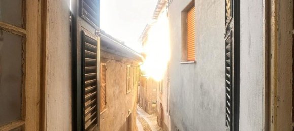 7 rooms House in San Sebastiano Curone, Italy No. 277599 4