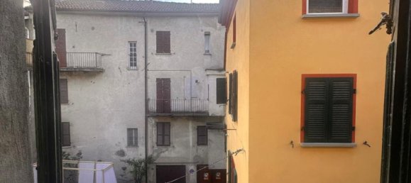 7 rooms House in San Sebastiano Curone, Italy No. 277599 12