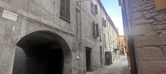 7 rooms House in San Sebastiano Curone, Italy No. 277599 10