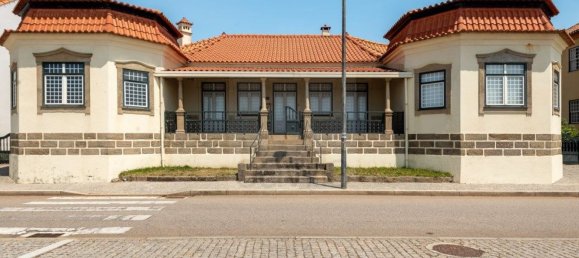 5 bedrooms House in Sao Felix da Marinha, Portugal No. 107593 3