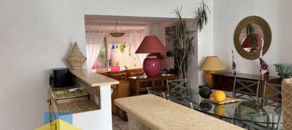 2 bedrooms House in Marseille, France No. 342443 4