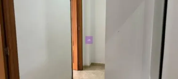 Apartamento de 3 dormitorios en València, Spain No. 134906 3