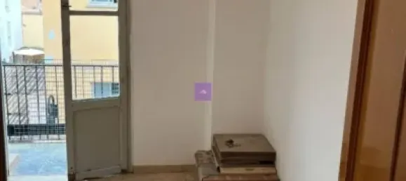 Apartamento de 3 dormitorios en València, Spain No. 134906 8