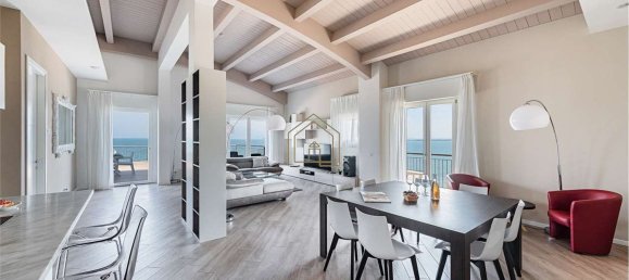 Gebäude in Desenzano del Garda, Italy 1900m², Nr. 7002 13