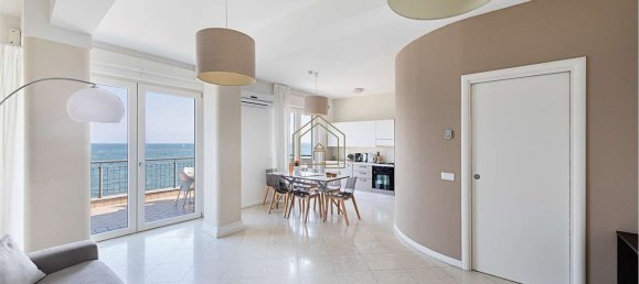 Gebäude in Desenzano del Garda, Italy 1900m², Nr. 7002 17