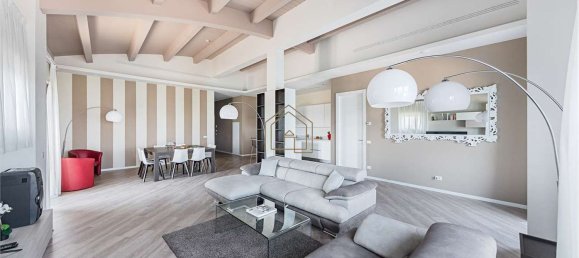 Gebäude in Desenzano del Garda, Italy 1900m², Nr. 7002 11