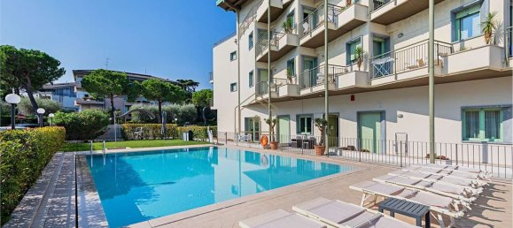 Gebäude in Desenzano del Garda, Italy 1900m², Nr. 7002 19