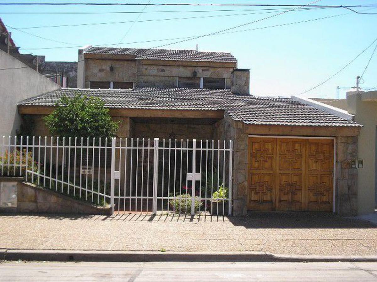 3 chambres Maison à Moron, Argentina No. 10064