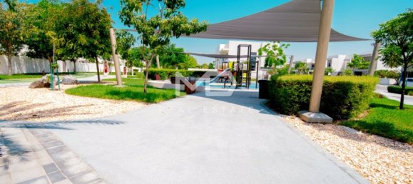 4 bedrooms Villa in Yas Island, UAE No. 40770 11