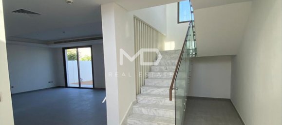 4 bedrooms Villa in Yas Island, UAE No. 40770 4