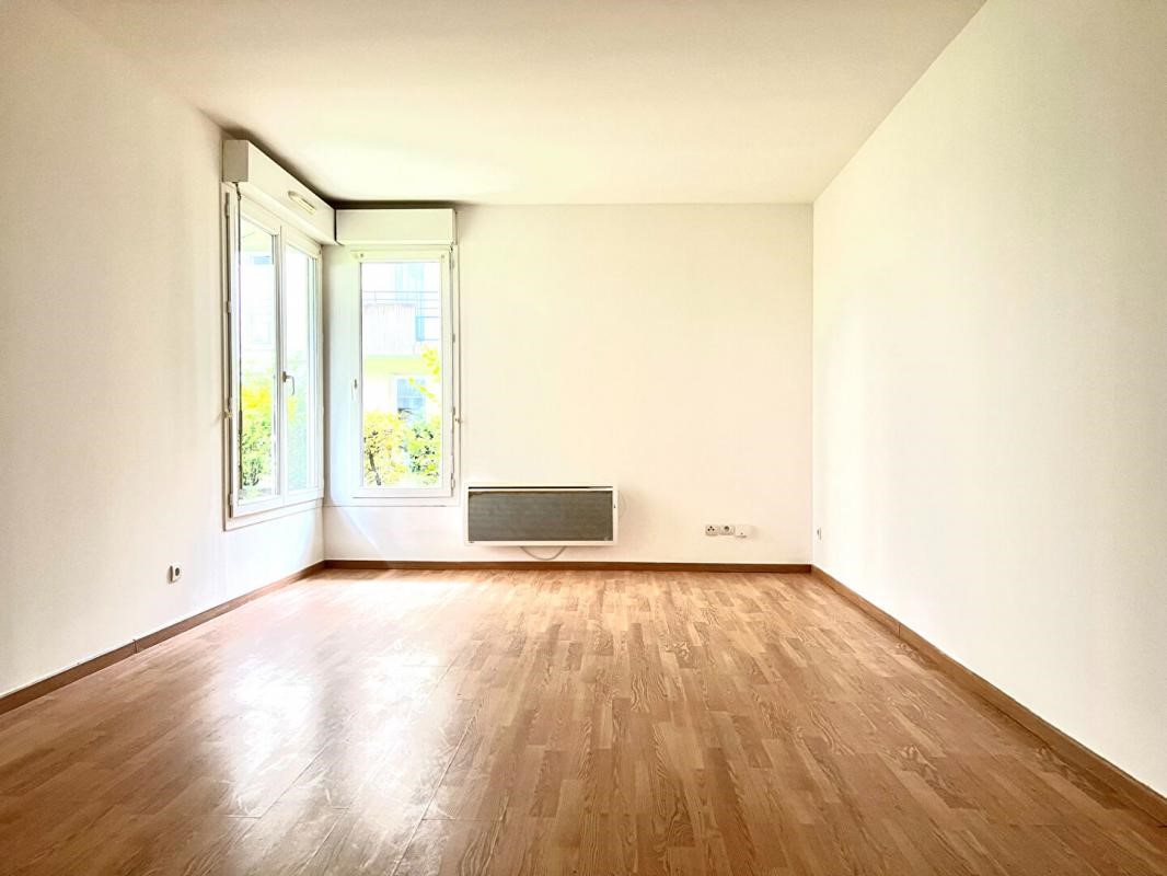 1 غرف نوم شقة في Margny-les-Compiegne, France رقم 239210