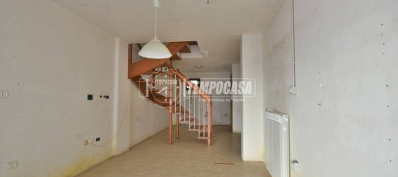 1 bedroom Apartment in Osimo, Italy No. 64492 16