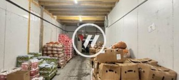 1195m² Commercial property in Aulnay-sous-Bois, France No. 313423 5