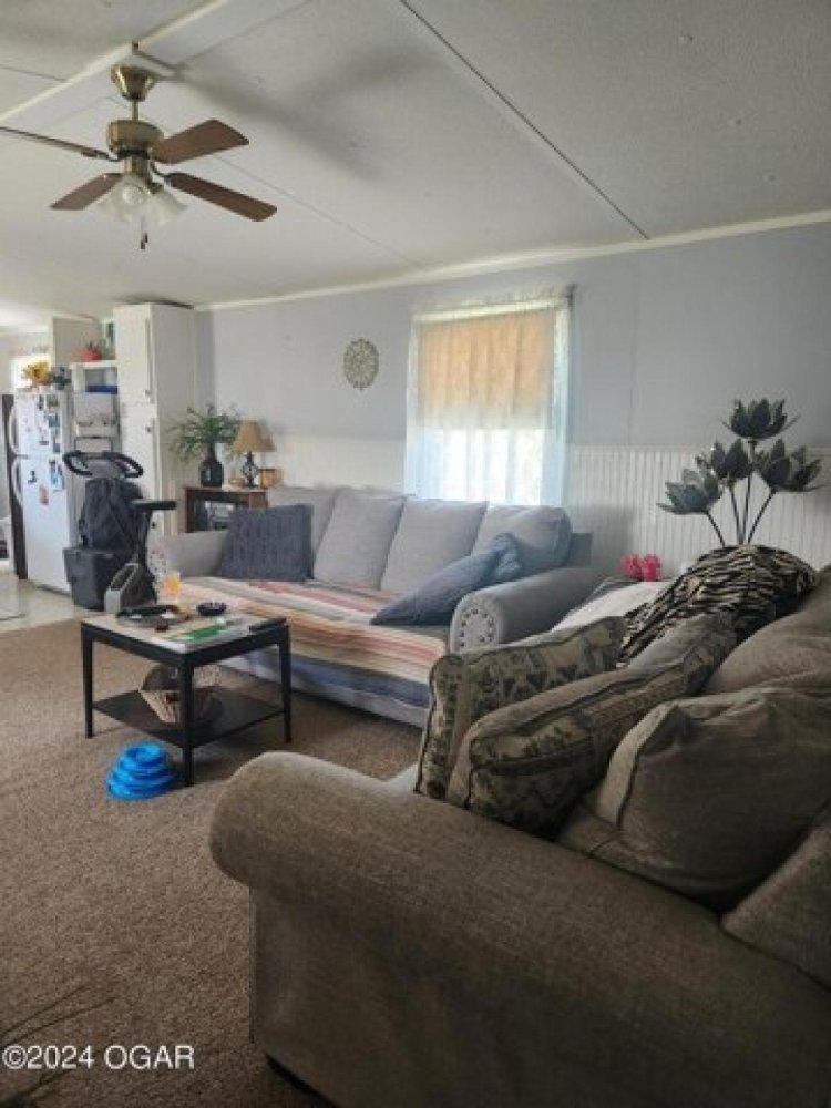 3 bedrooms House in Sarcoxie, USA No. 380159