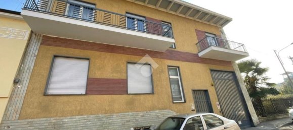 400m² Building in Chivasso, Italy No. 72924 16