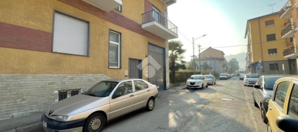 400m² Building in Chivasso, Italy No. 72924 2
